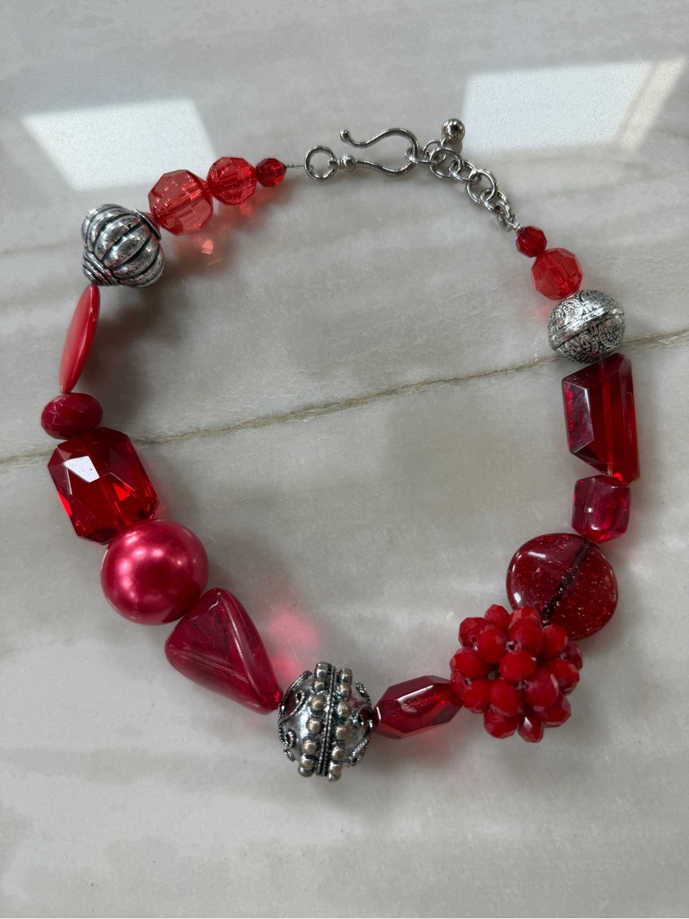VINTAGE Y2K CHUNKY RED STATEMENT BRACELET
